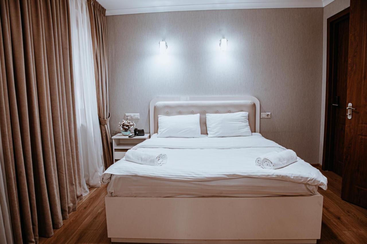 Sama Grand Hotel Tbilissi Extérieur photo