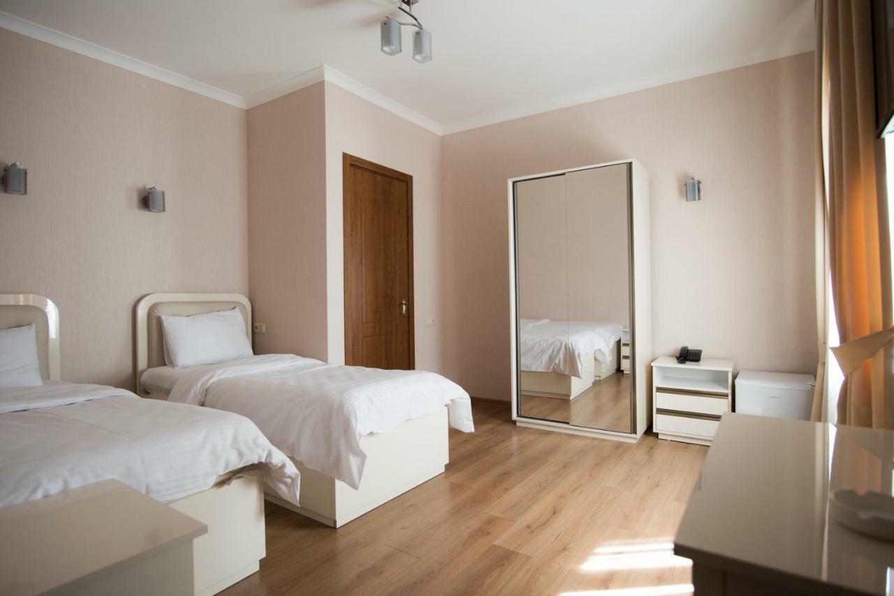 Sama Grand Hotel Tbilissi Extérieur photo